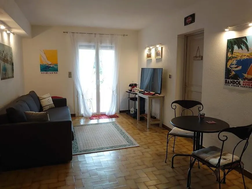 Homestay Le Broussan Apartment Evenos France
